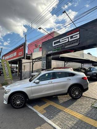 MERCEDES-BENZ GLC 250 2.0 CGI GASOLINA 4MATIC 9G-TRONIC